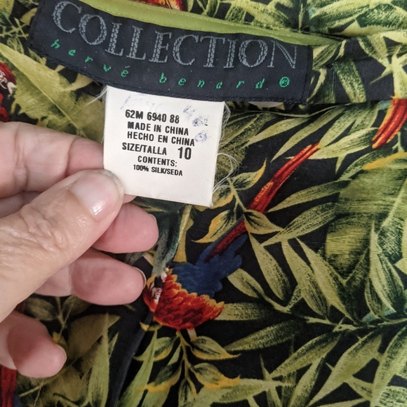 Silk Capri Pants in Jungle Parrot Print - Picture 2 of 4